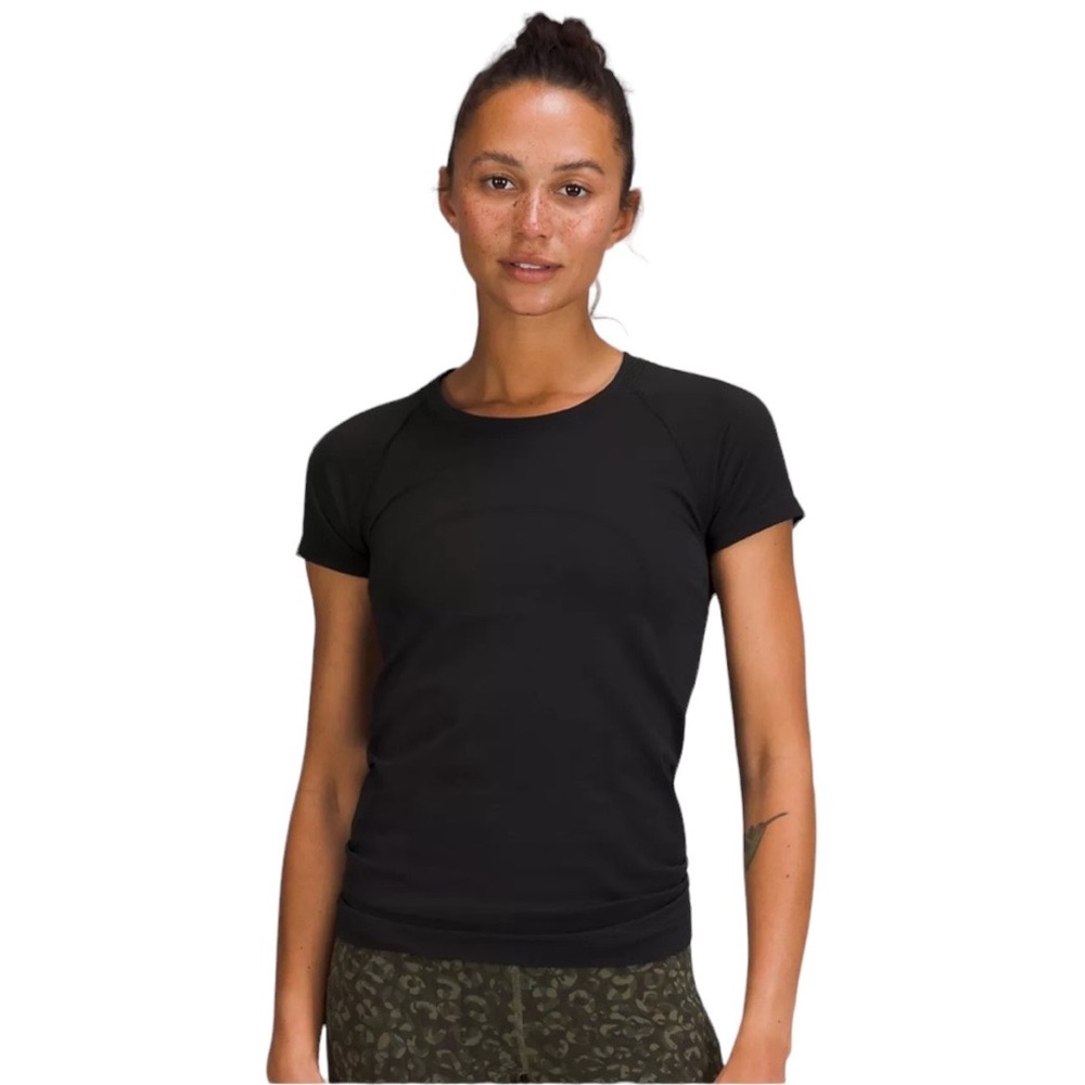 LULULEMON Swiftly Tech Short Sleeve Crew